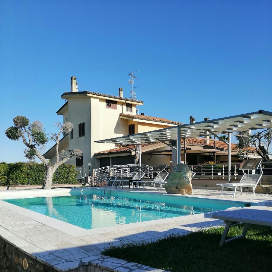Bed & Breakfast Giardini Di Marzo レッチェ エクステリア 写真